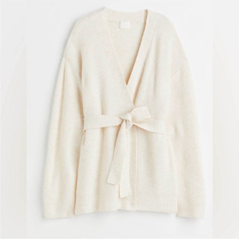 H&M| Cream Fuzzy Knit Belted Cardigan